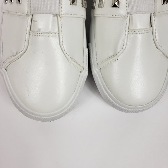 MUDD WOMEN BEYLEY WHITE W/METAL STUDS SIZE 8 - Picture 10 of 10